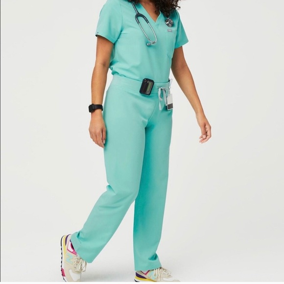 Casma Top & Kade Pants - Fresh Aqua - Picture 2 of 13